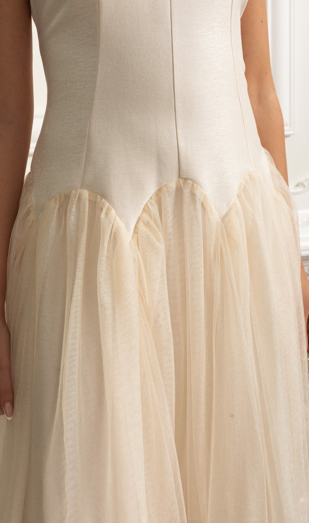 Sleeveless Midi Dress with Tulle Skirt and Pearl Embellished Collar - Ivoire