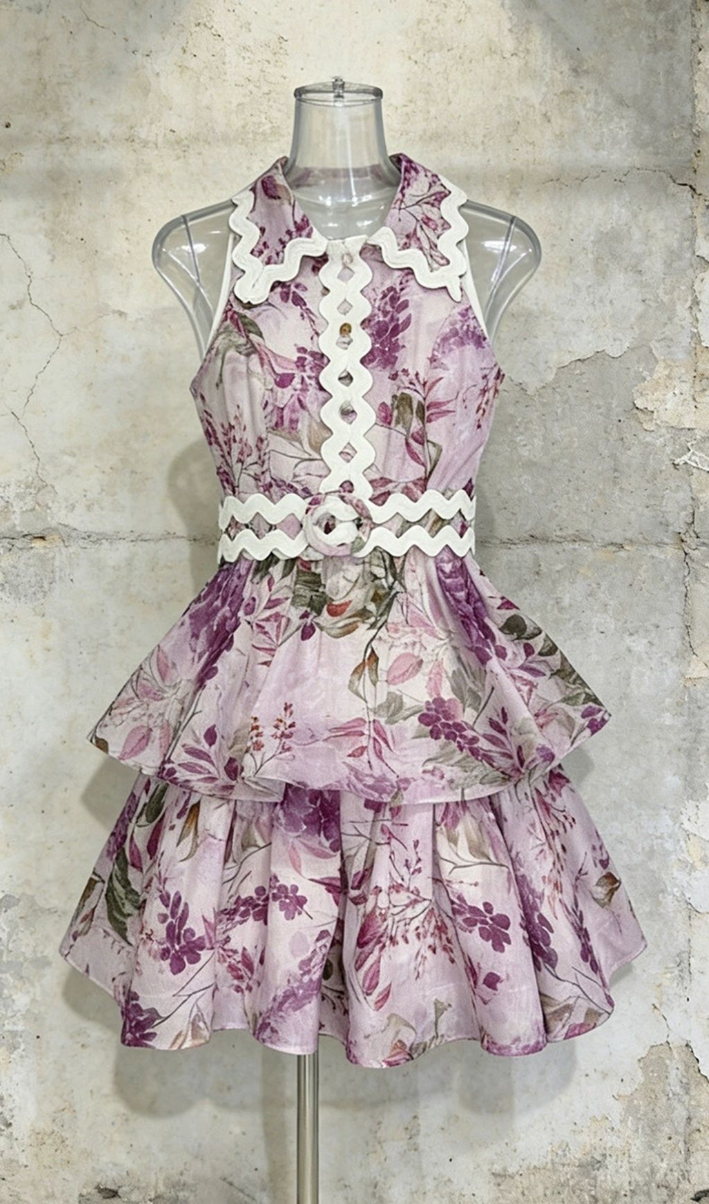 Keaira Chic Floral Halter Mini Dress with Scalloped Trim