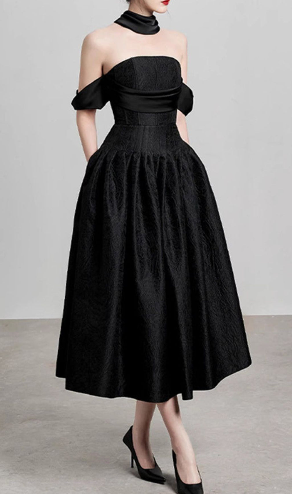 Jela Elegant Black Off-Shoulder Corset Midi Dress for Women