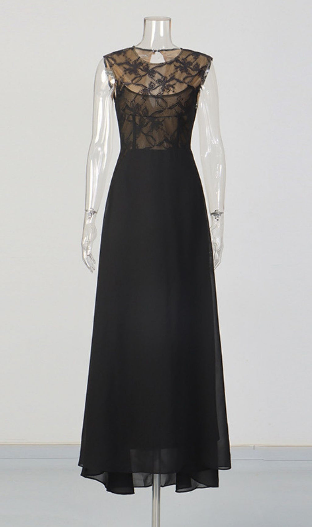 Kensley Elegant Black Lace Sleeveless Maxi Gown | Formal Evening Dress