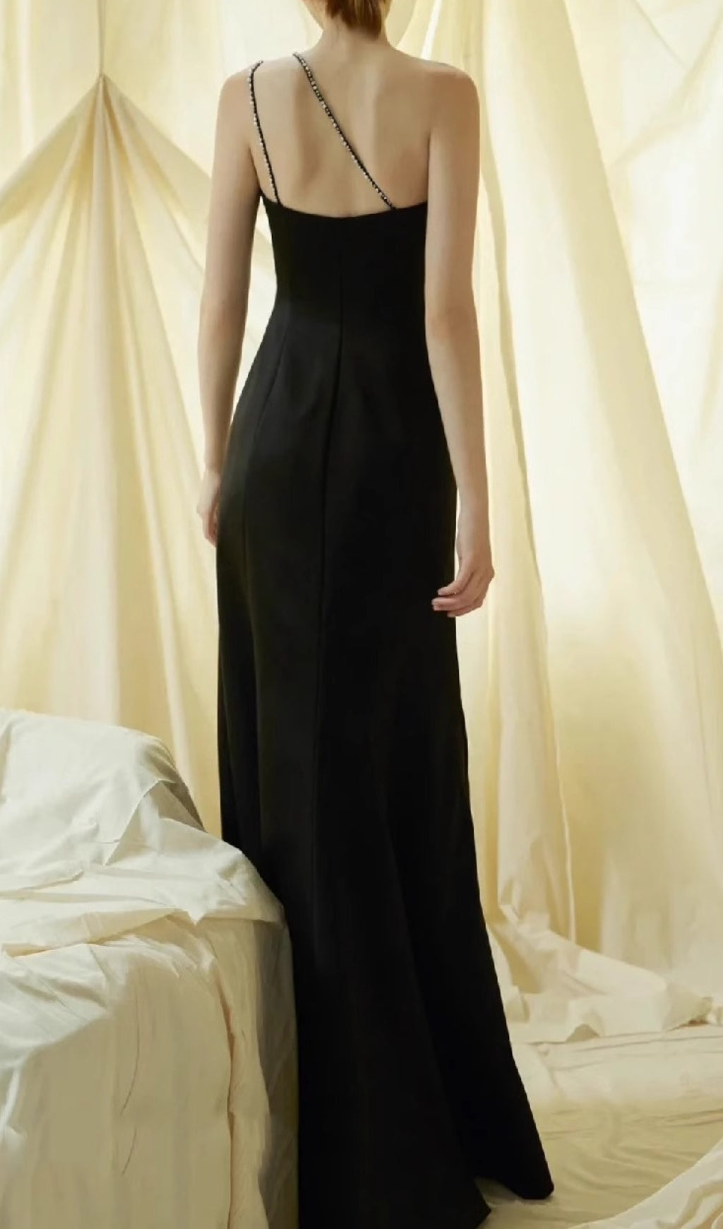 Erika Black One-Shoulder Maxi Dress