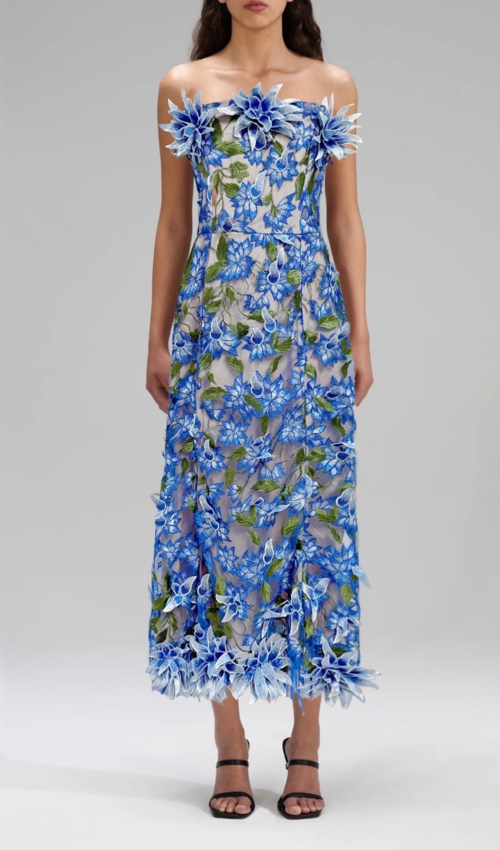 Derya Elegant Blue 3D Floral Strapless Midi Dress