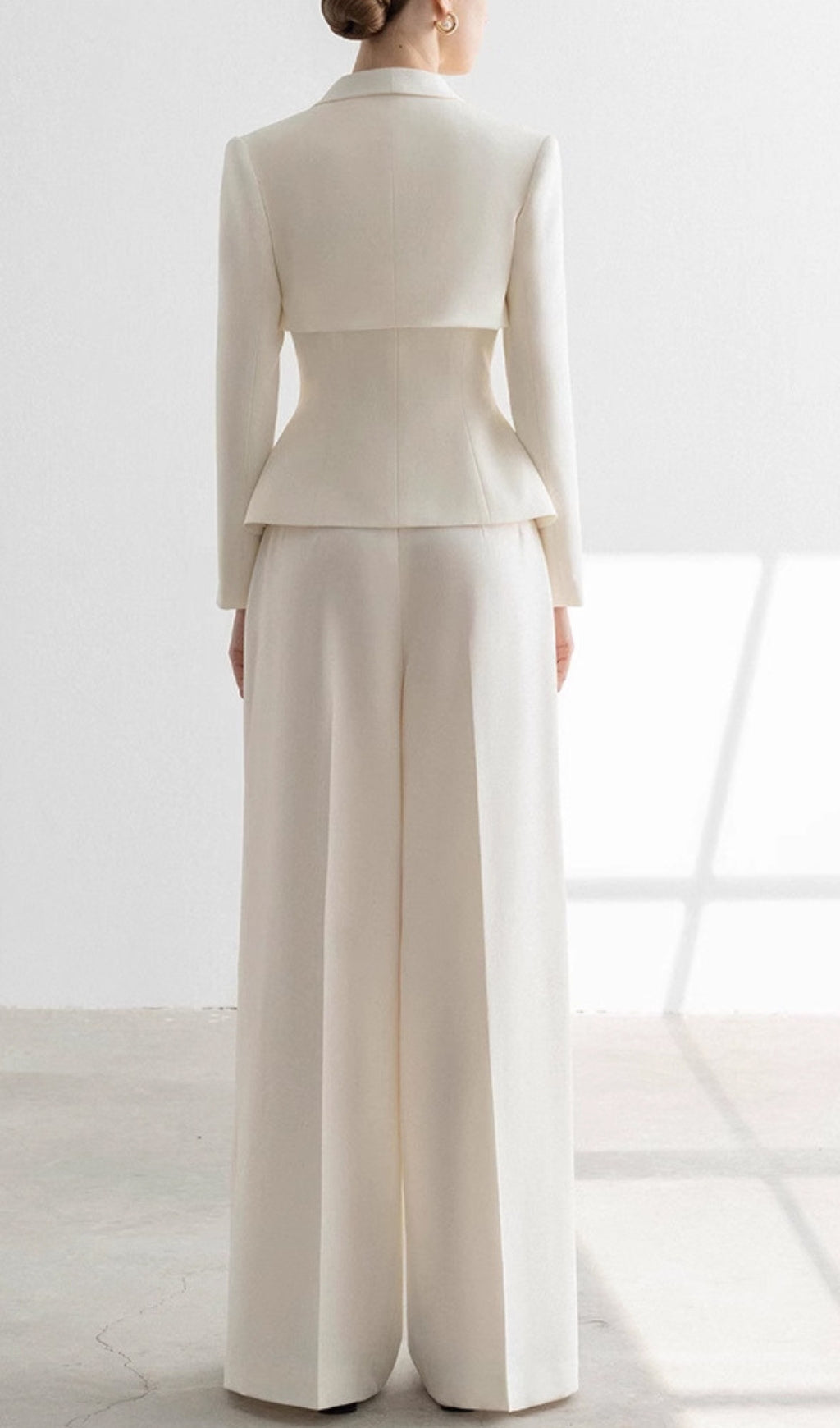 Caresse Flower Decor Blazer & Pants Set