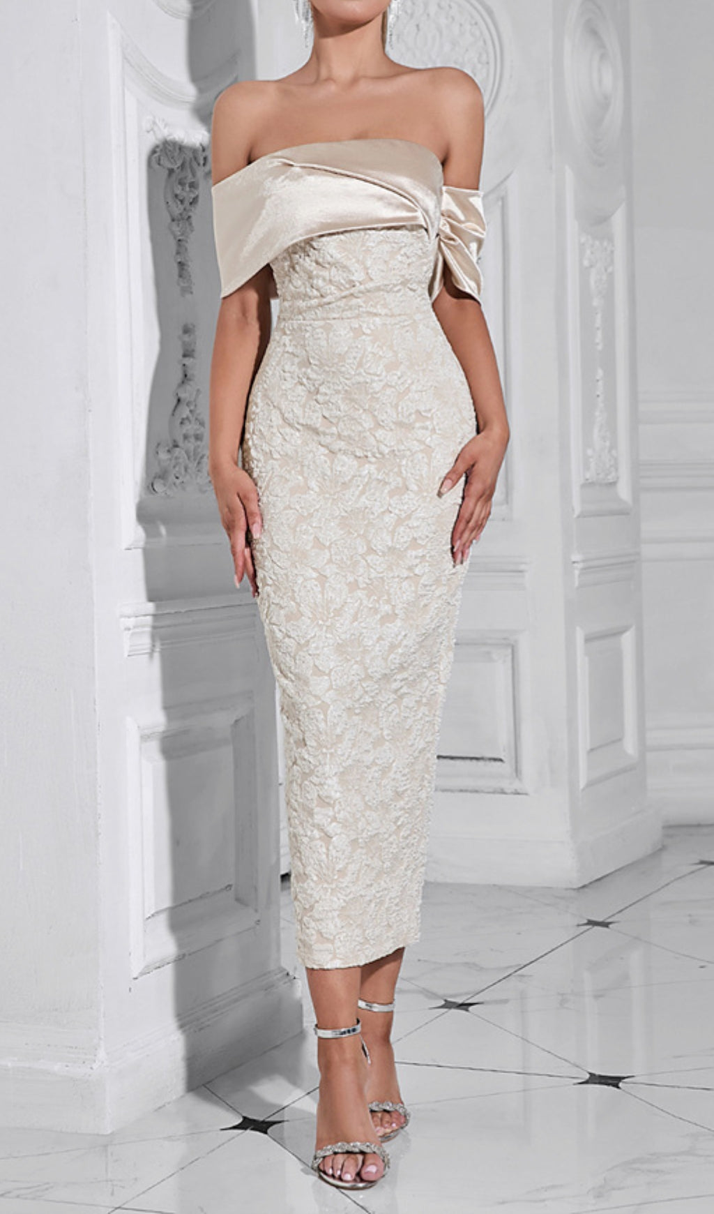 Cira Off-Shoulder Jacquare Midi Dress