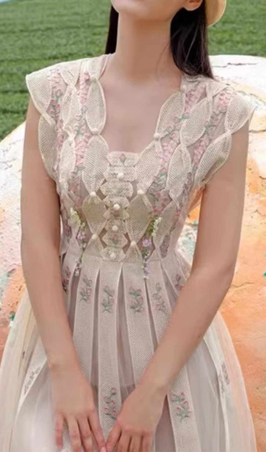 Arwyn Floral Embroidery Midi Dress