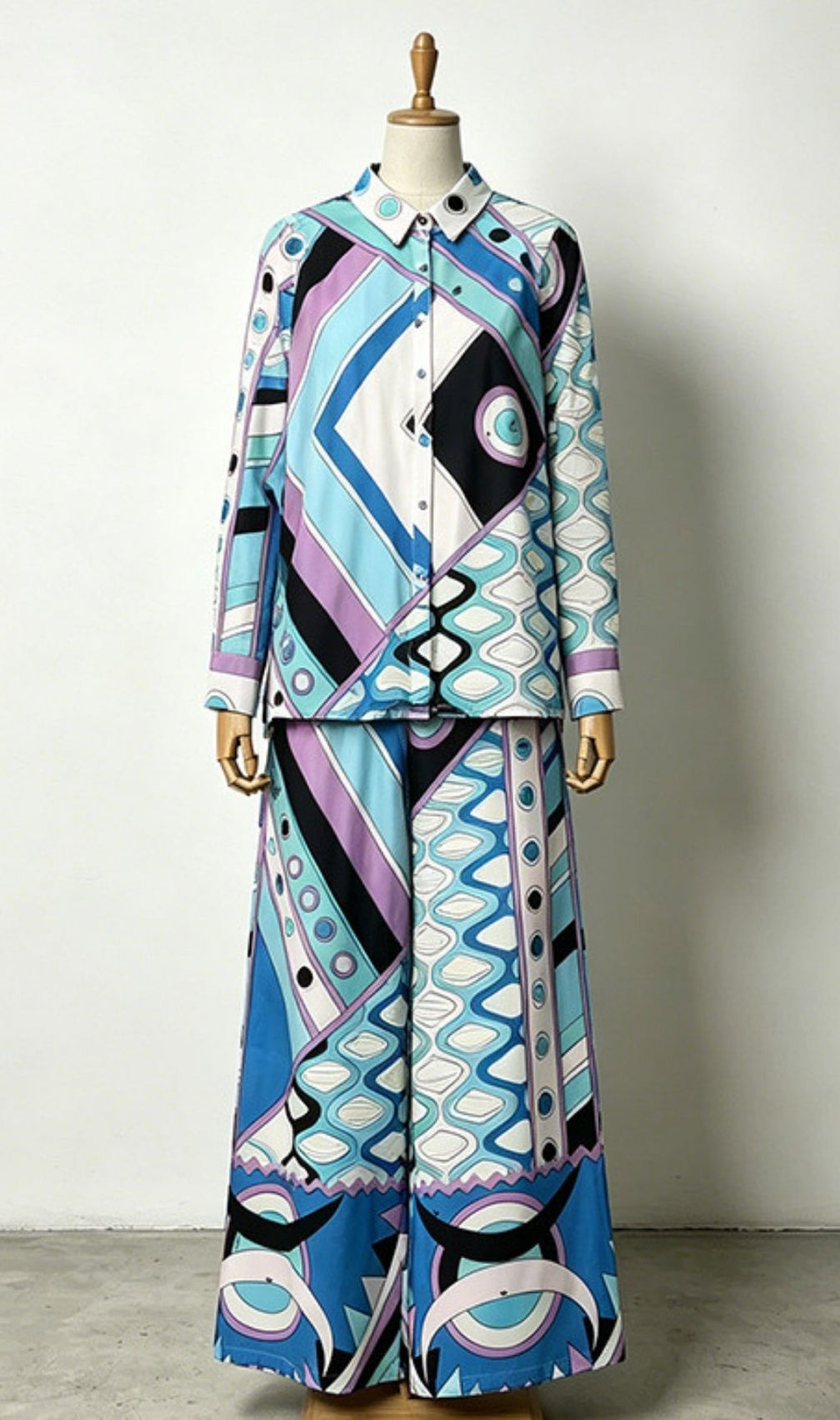 Kiyoto Blue Printed Two-Piece Set