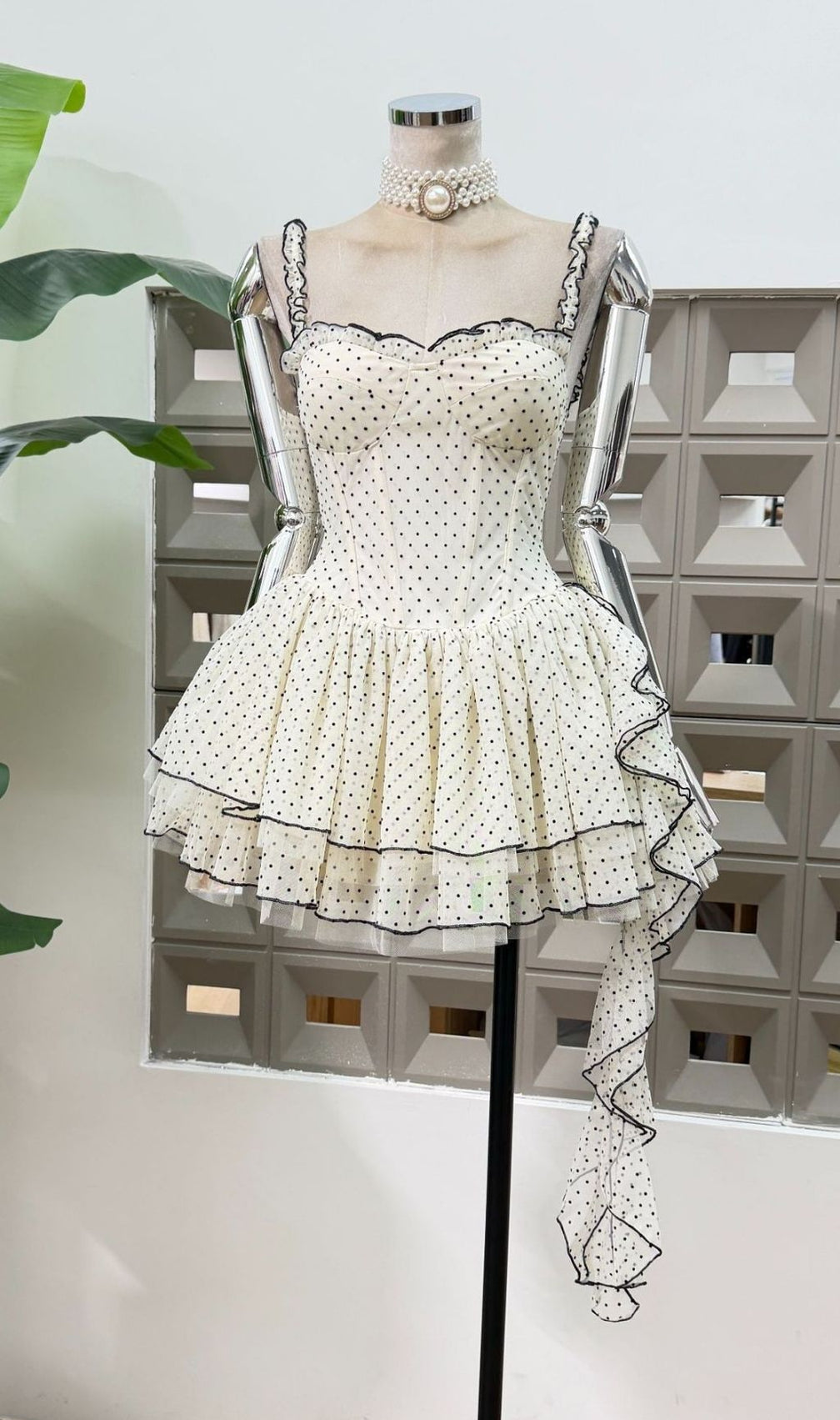 Xelvaric Sleeveless Dot Mini Dress