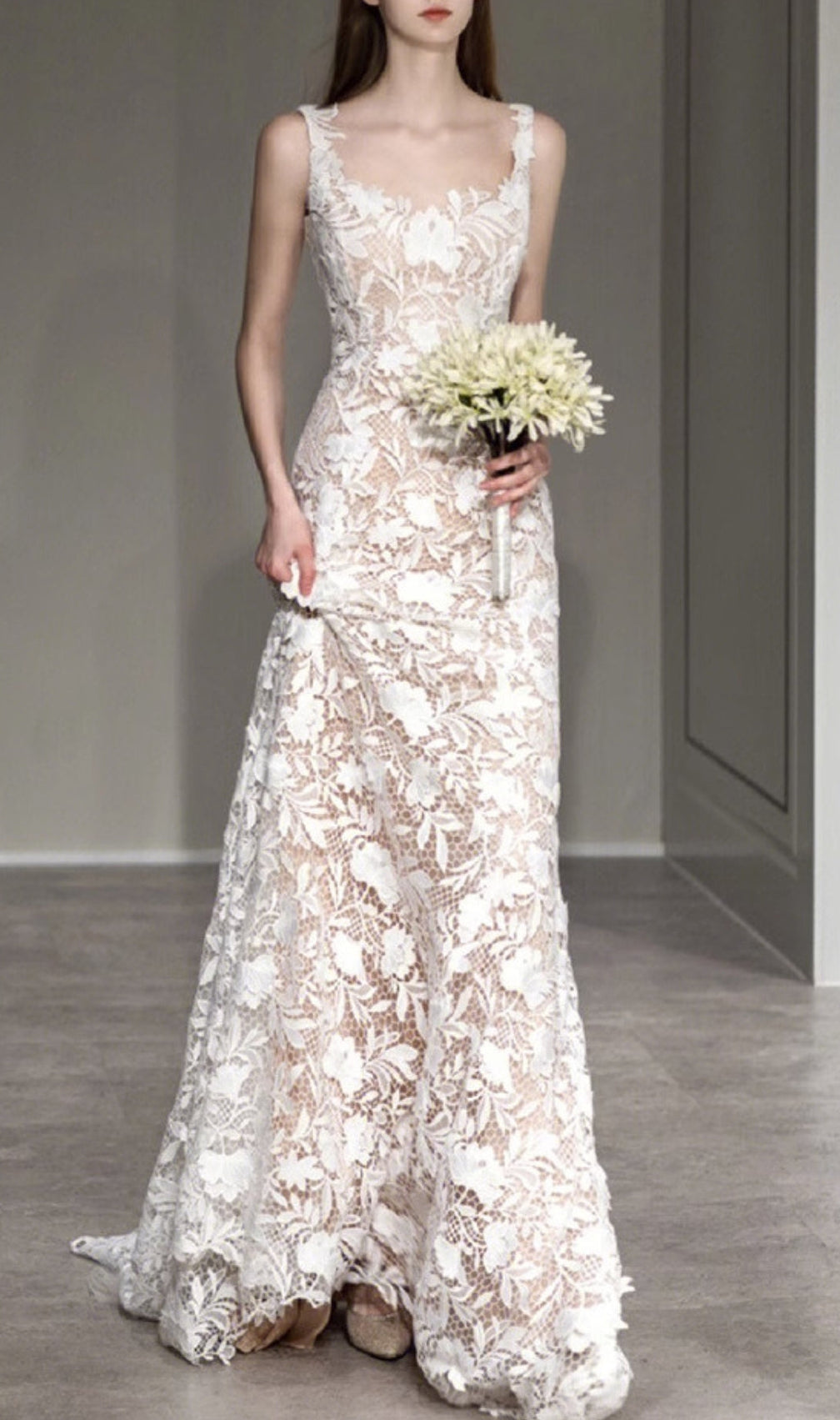 Aviana Flower Lace Wedding Dress
