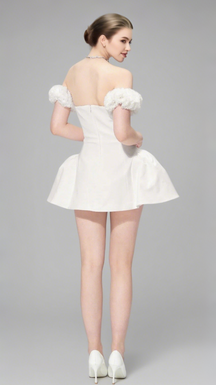 sherry Flower strapless puffy mini dress in white