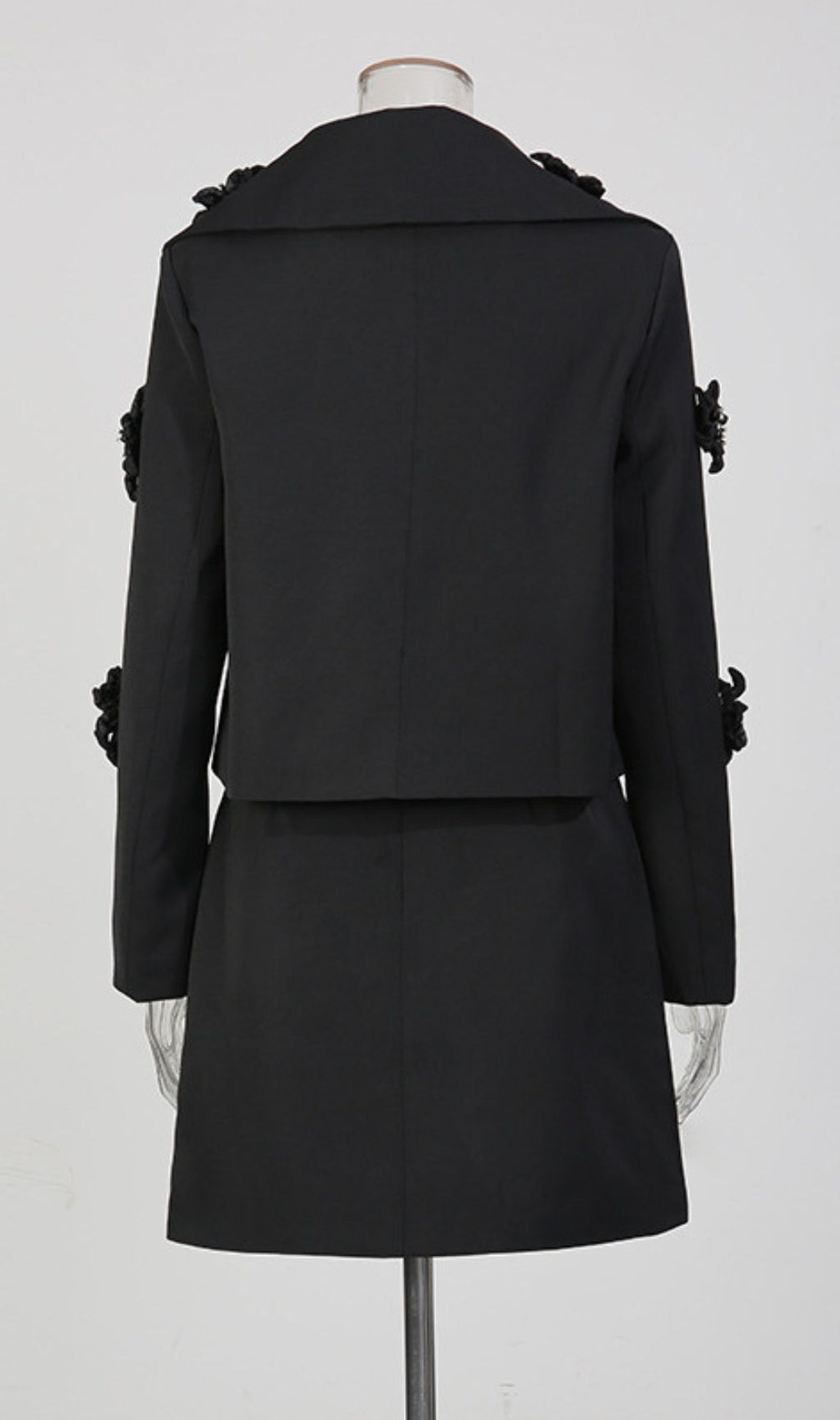 Janiyah White Floral Embellished Crop Blazer & Mini Skirt Set