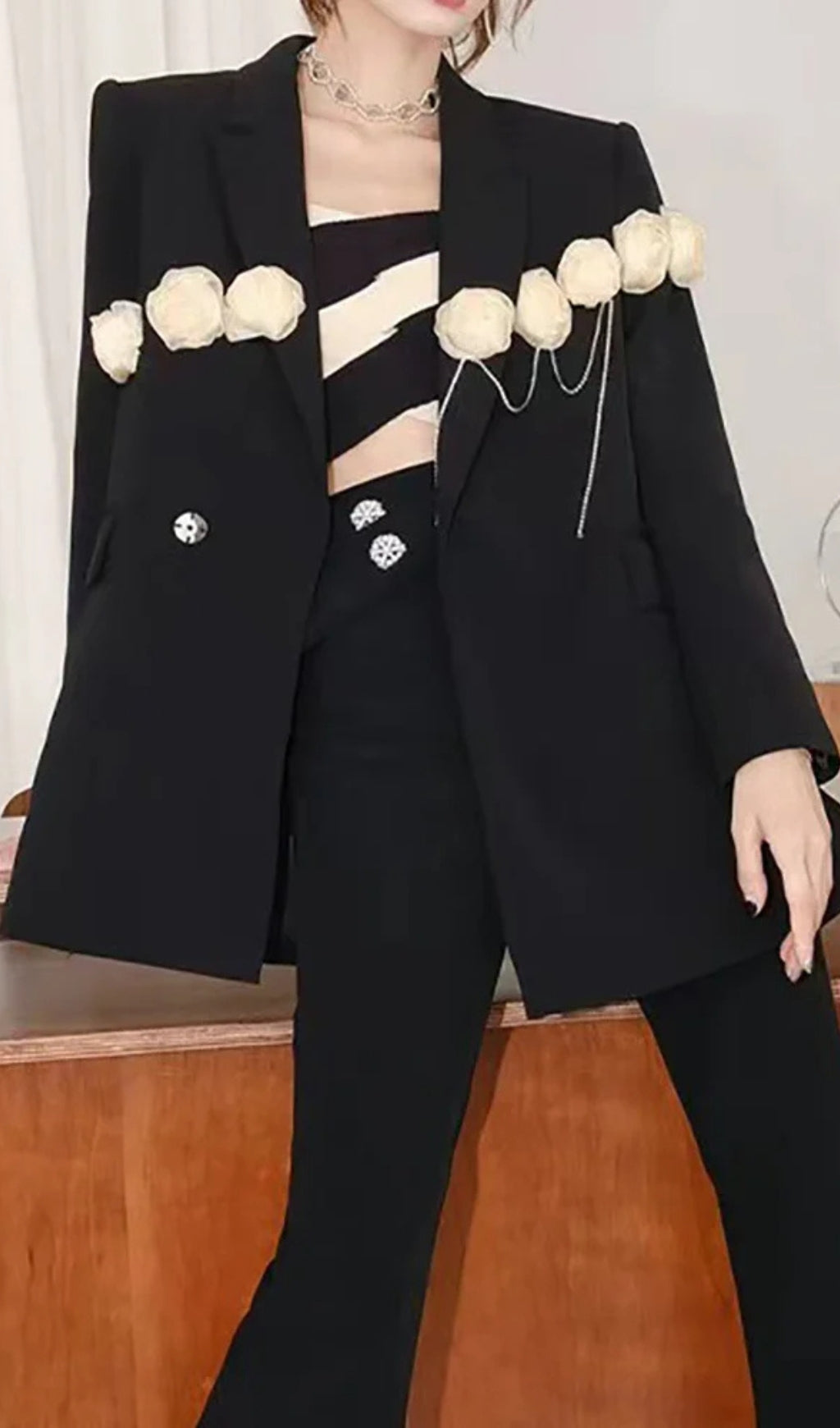 Flowers Chain Black Blazer
