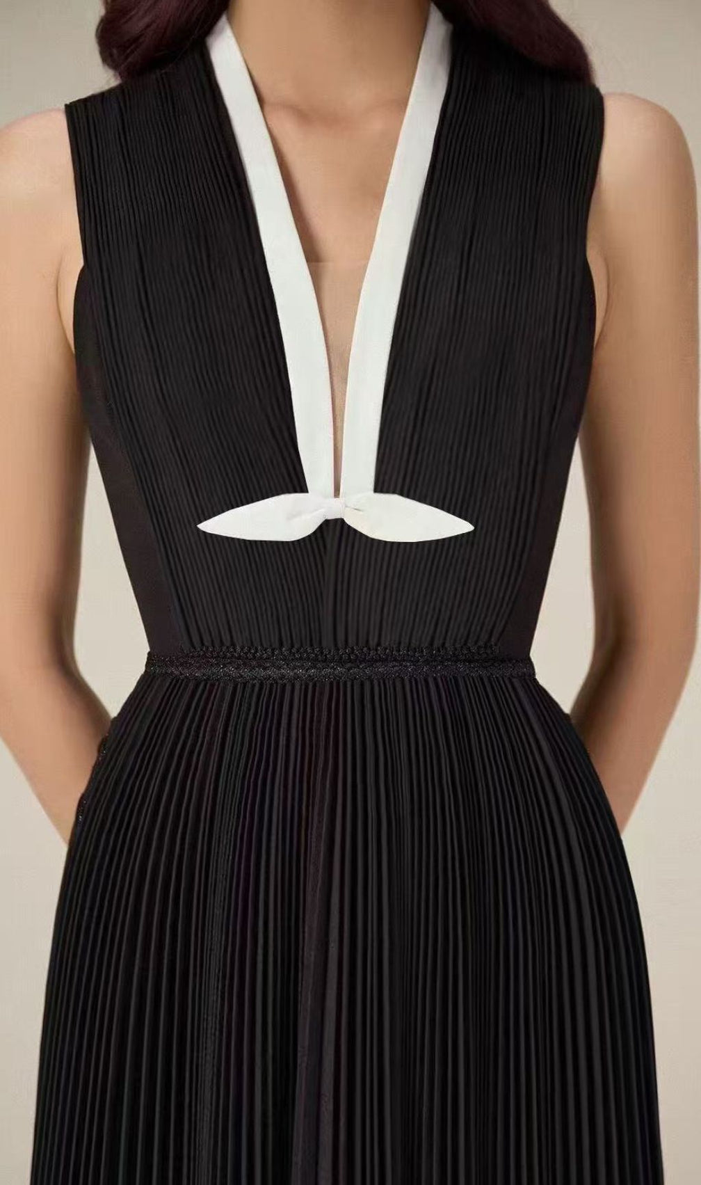 Fusa V-Neck Sleeveless Pleated Midi Dress