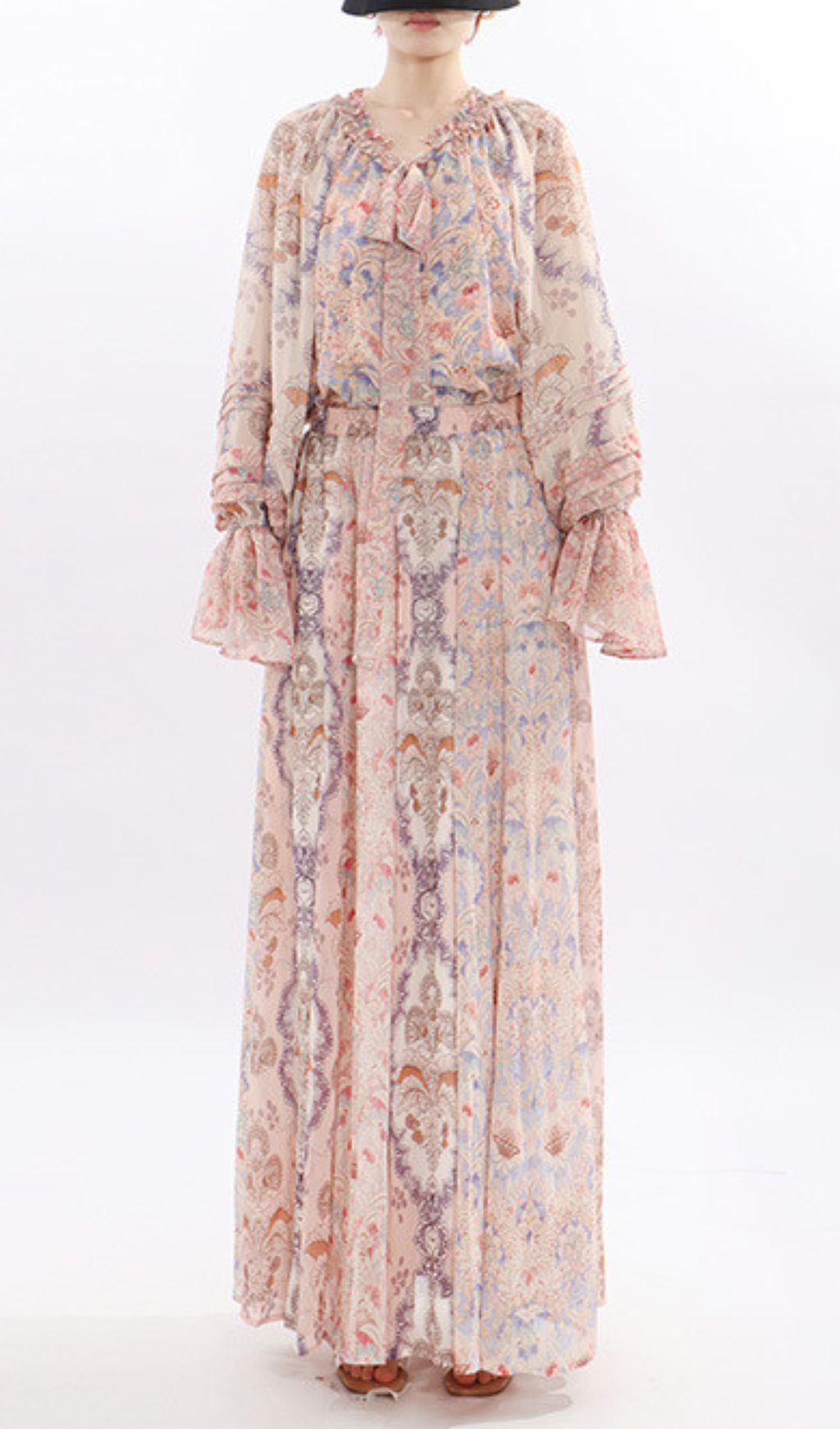 Jawahir Boho Chic Printed Long Sleeve Maxi Two-Piece Set - Effortless Elegance