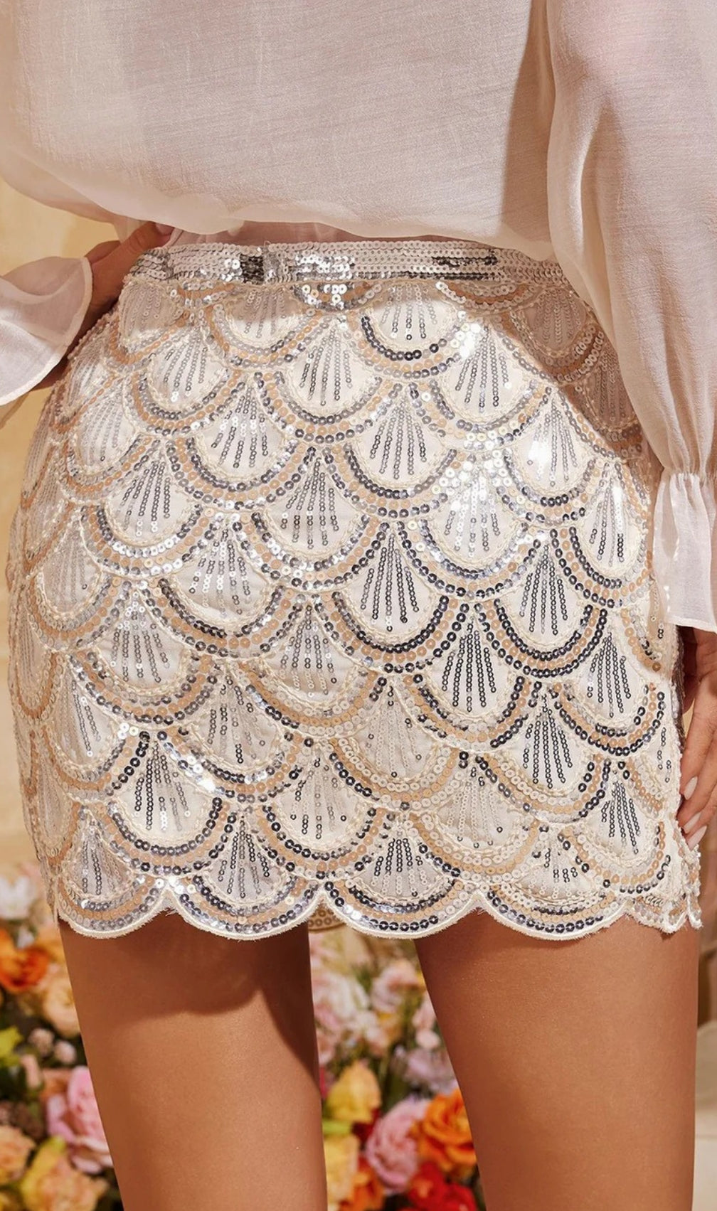 Daelorin Wave Sequin Skirt In Apricot