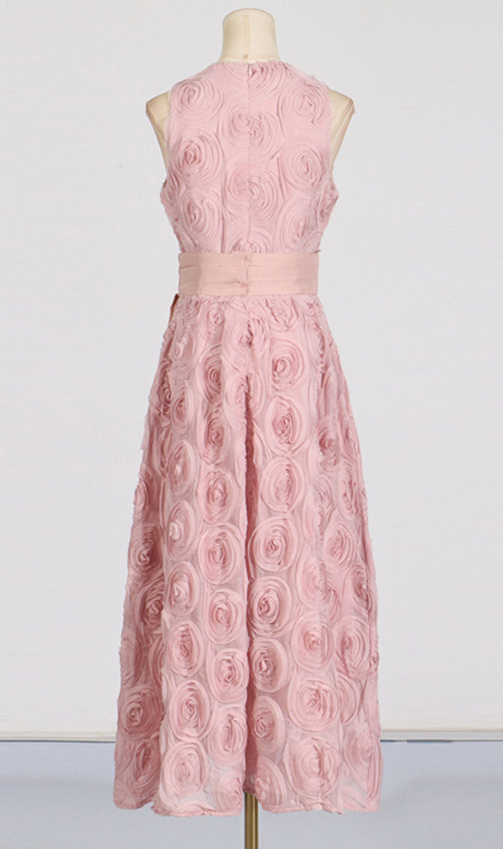 Blanche Sleeveless Flower Midi Dress