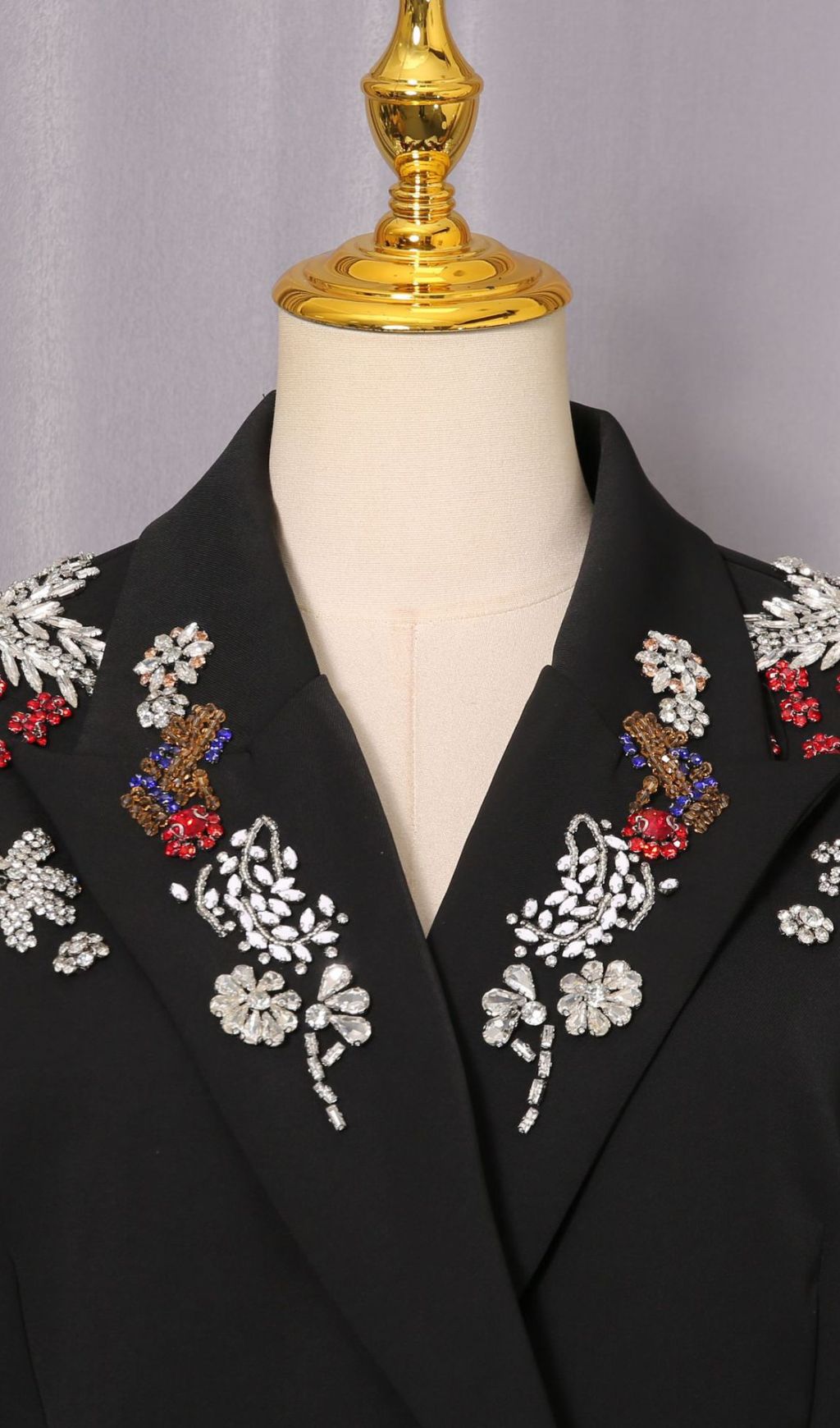 Idoya Diamante Floral Embellished Black Double-Breasted Blazer for Women