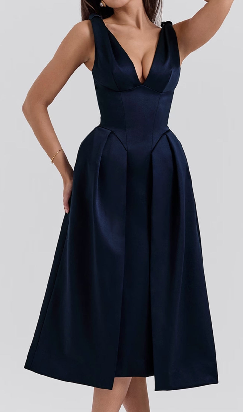 Dilanne Navy V-Neck Midi Dress