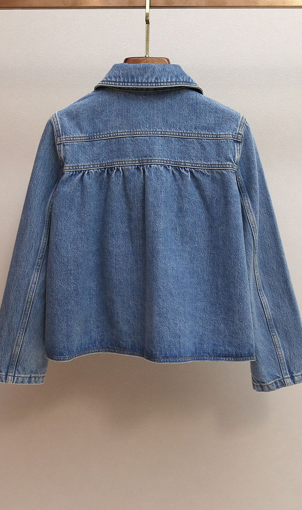 Harmoni Chic Cropped Denim Jacket - Effortless Style & Rounded Collar