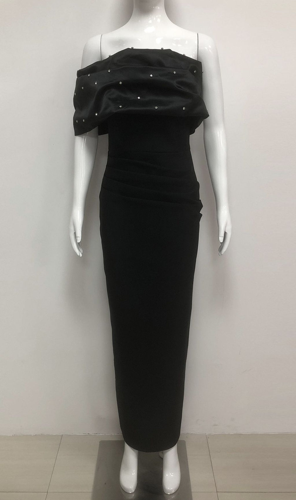 Ilia Black Embellished Off-Shoulder Bandage Maxi Gown | Red Carpet Glamour