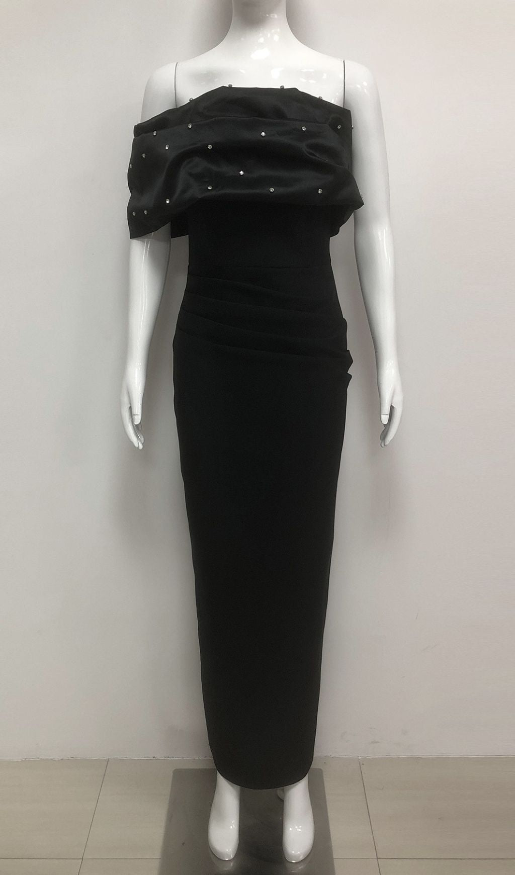 Ilia Black Embellished Off-Shoulder Bandage Maxi Gown | Red Carpet Glamour