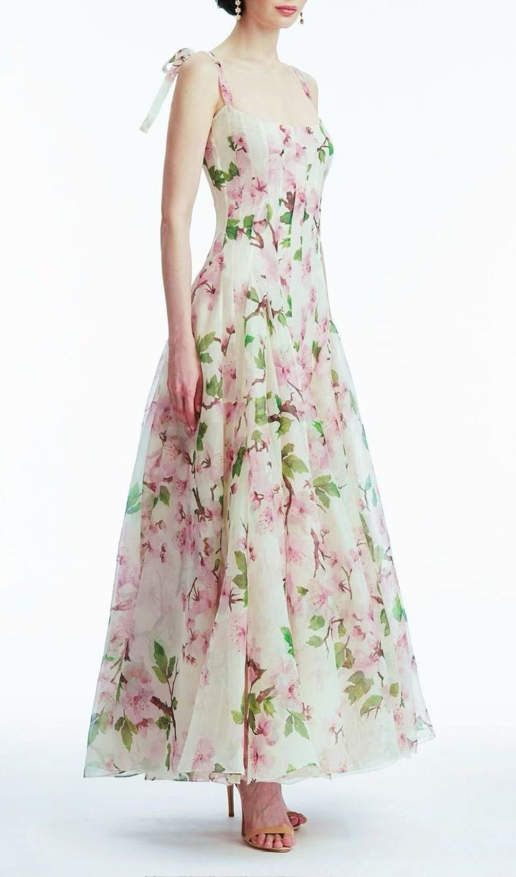 Kida Enchanting Floral Maxi Dress: Elegant Wedding Guest & Garden Party Gown