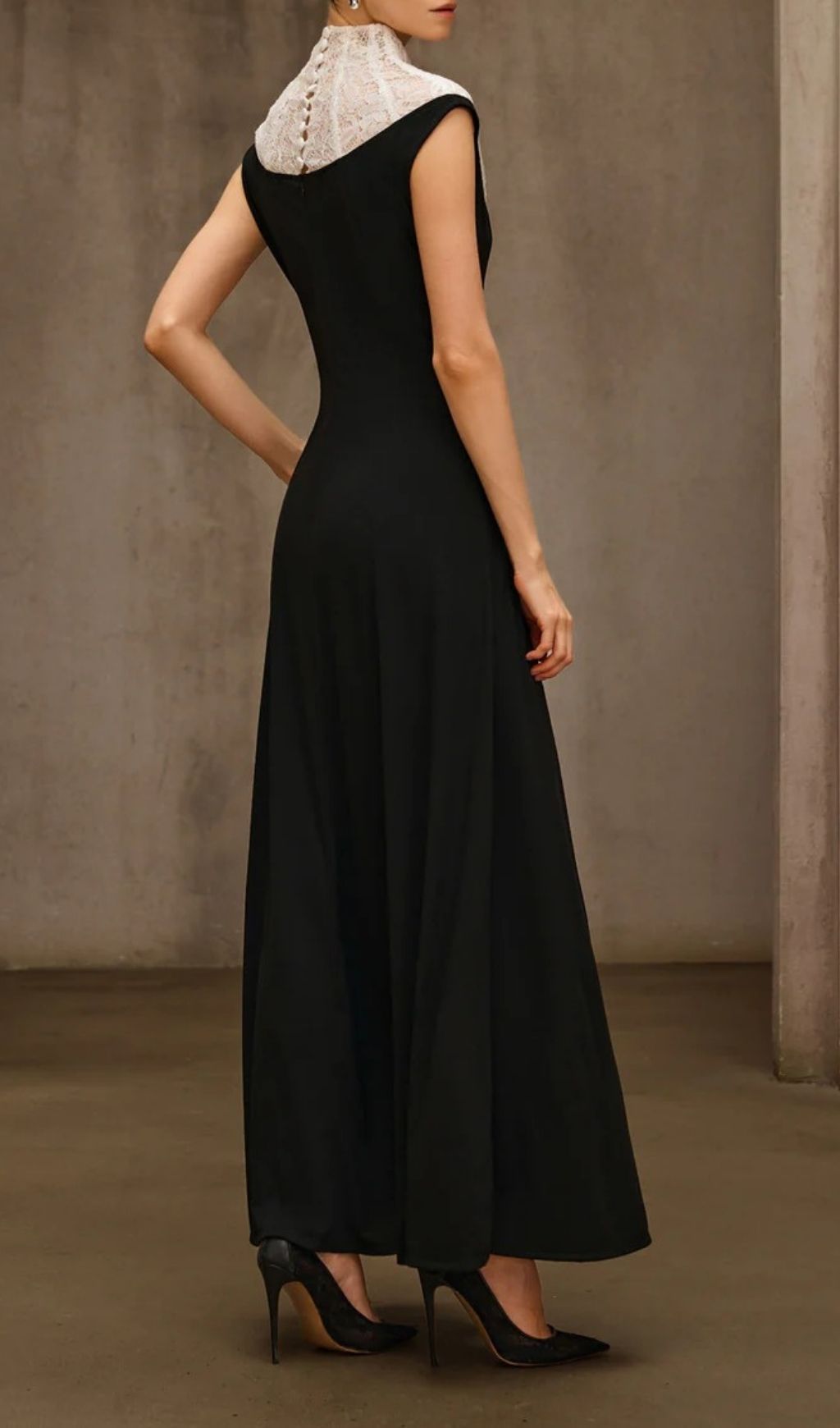 Sevionyx High Neck Lace Maxi Dress