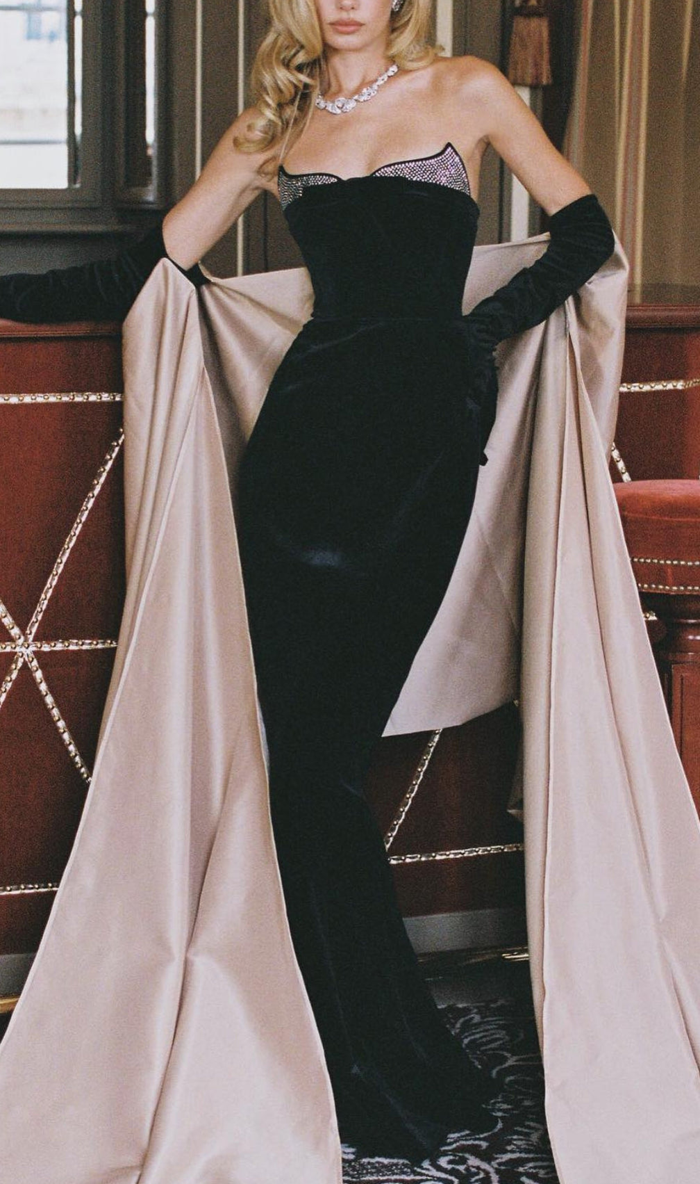 Alkas Black Diamond Maxi Dress