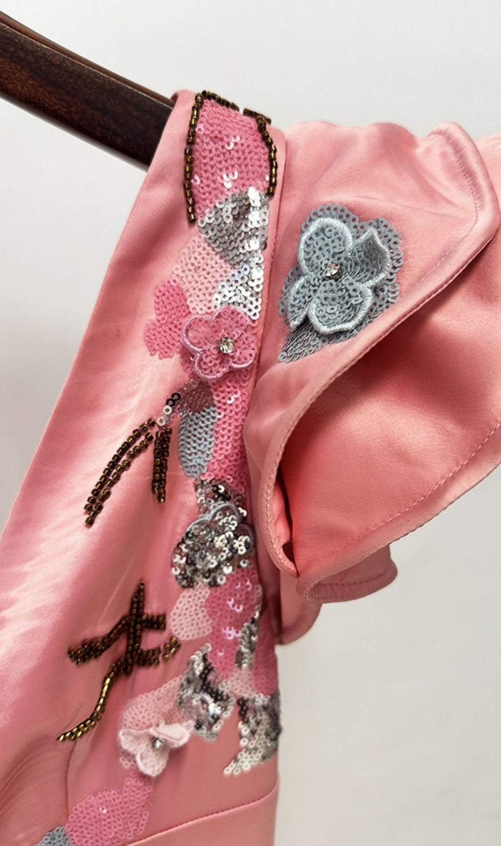 Kyong Pink V-Neck Flower Maxi Dress
