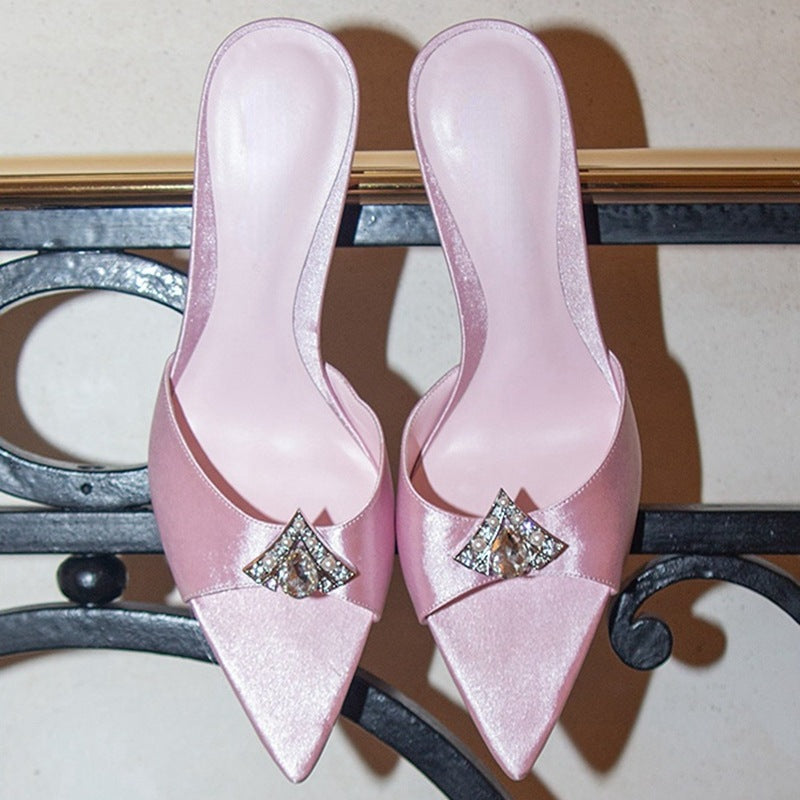 Apikalia Diamond Heels