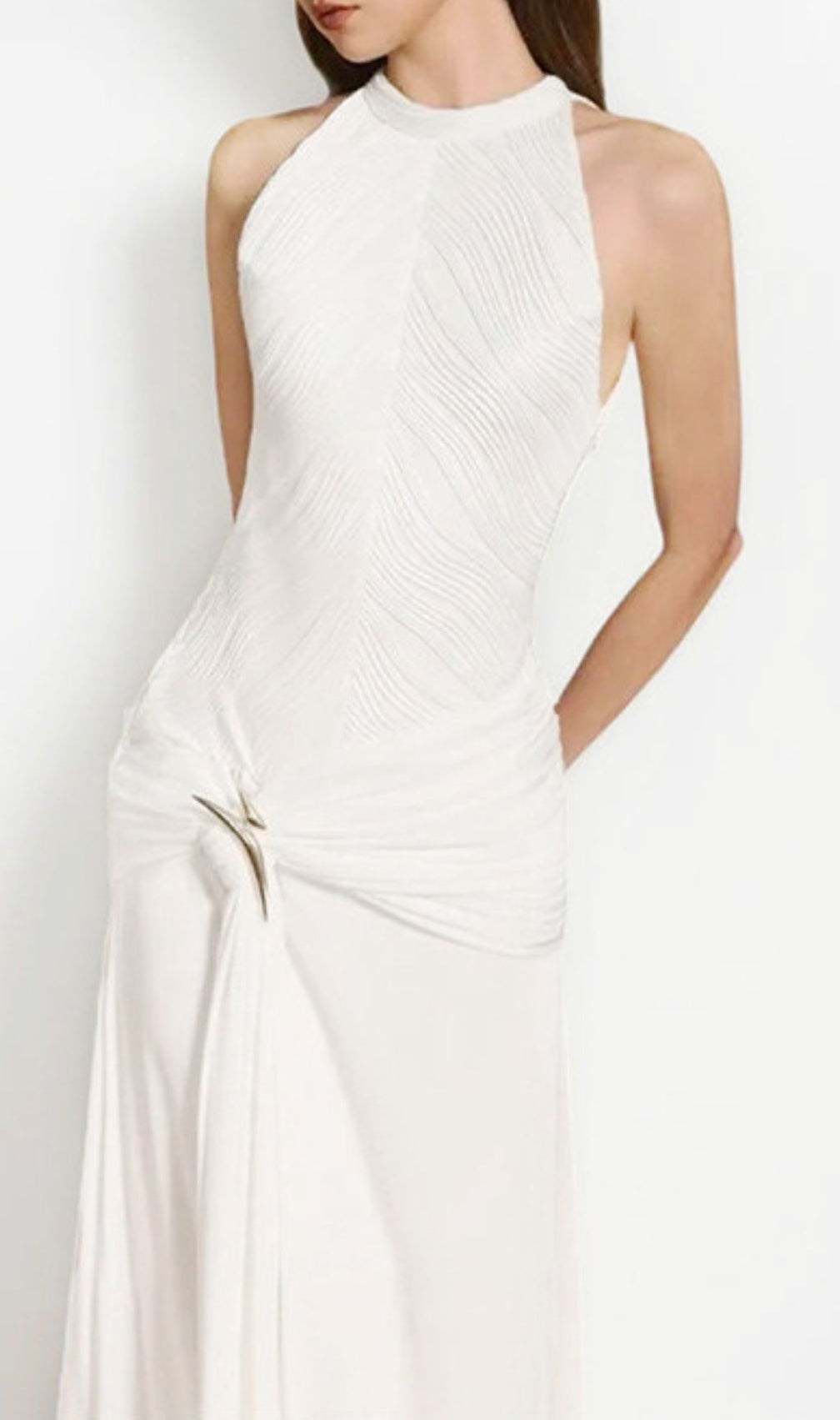 Jára Elegant Halter Neck Knotted Maxi Dress - Effortless Chic for Special Occasions