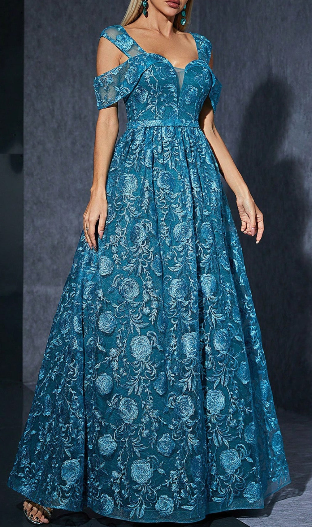 Dione Blue Flower Embroidery Maxi Dress