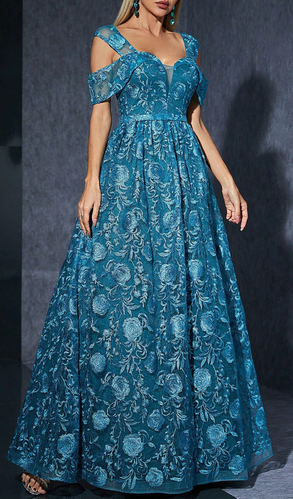 Dione Blue Flower Embroidery Maxi Dress