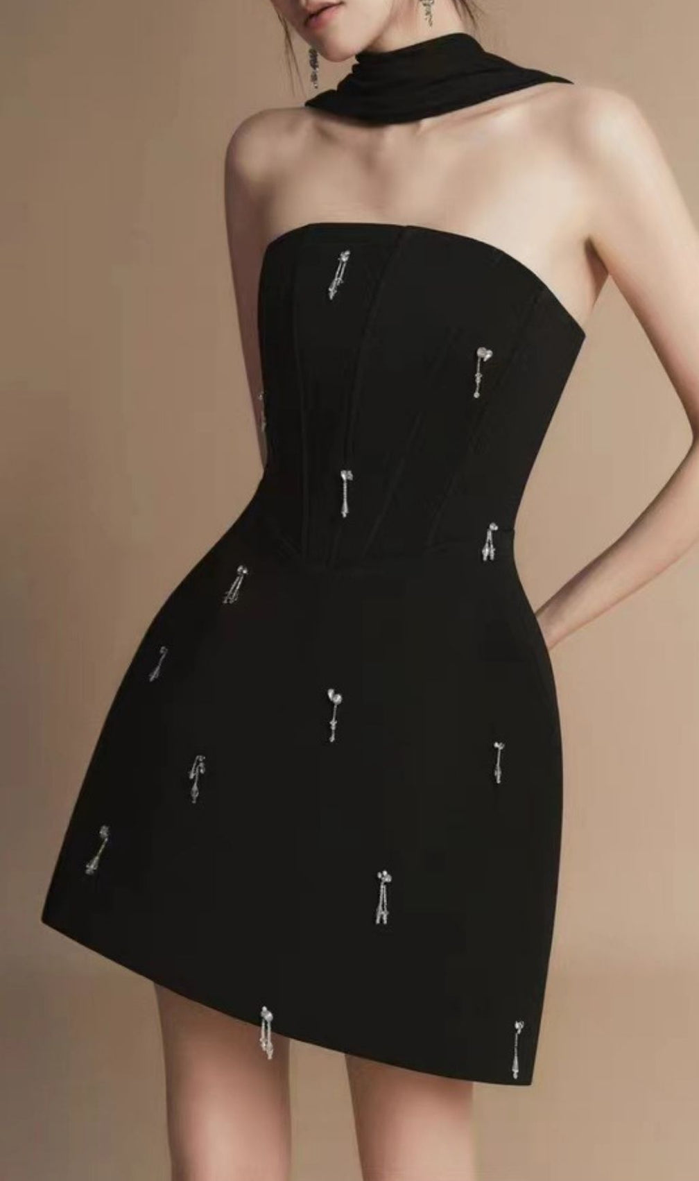 Kenny Black Embellished Mini Dress: Dazzling Sparkle for Chic Evenings