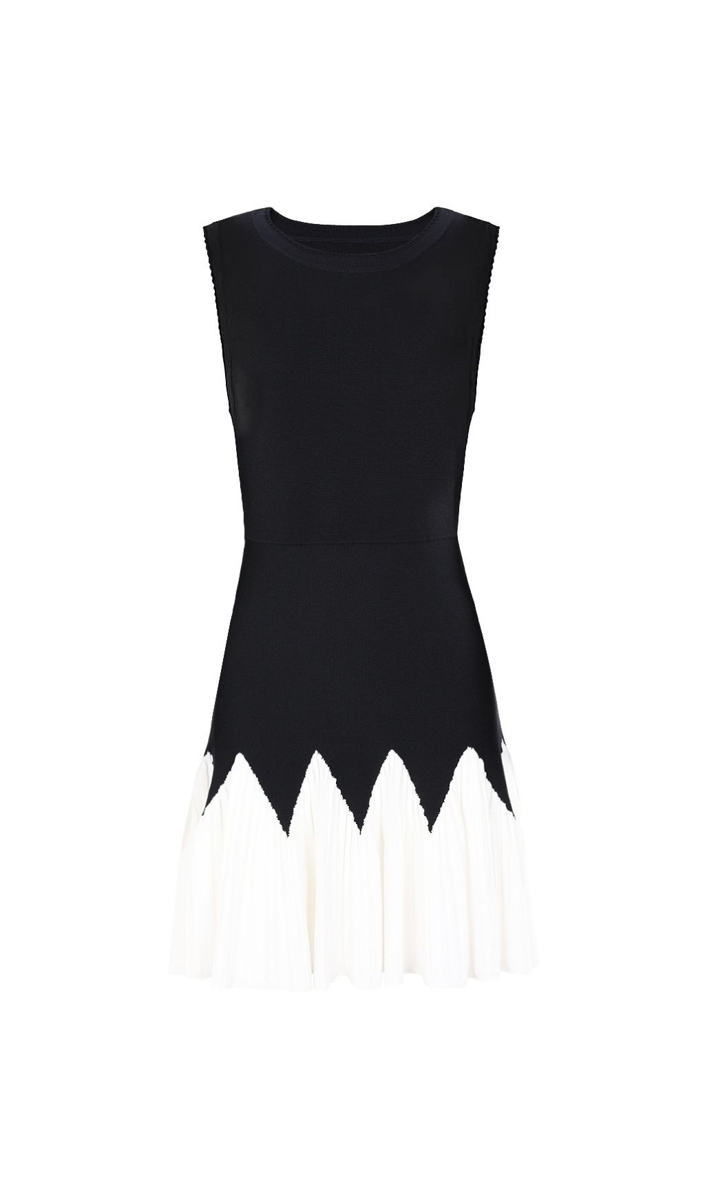 Julinka Chic Two-Tone Knit Pleated Mini Dress | Black & White Scallop Design