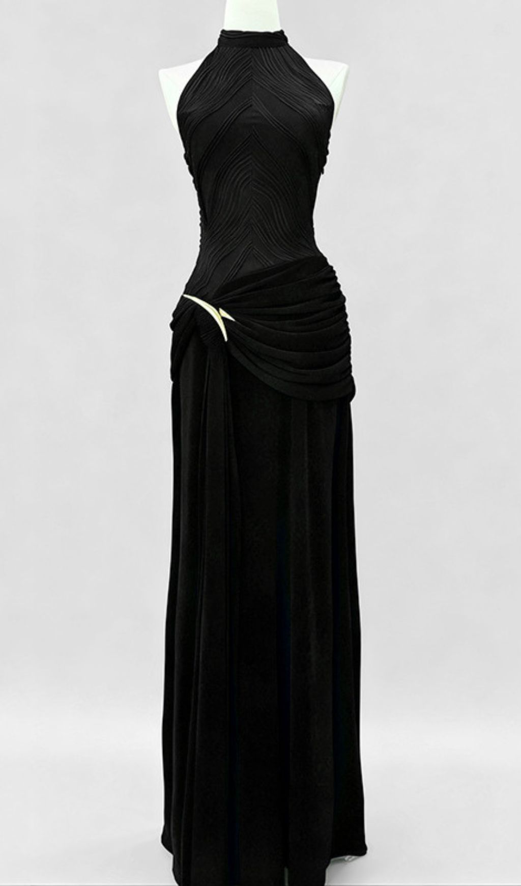 Jára Elegant Halter Neck Knotted Maxi Dress - Effortless Chic for Special Occasions
