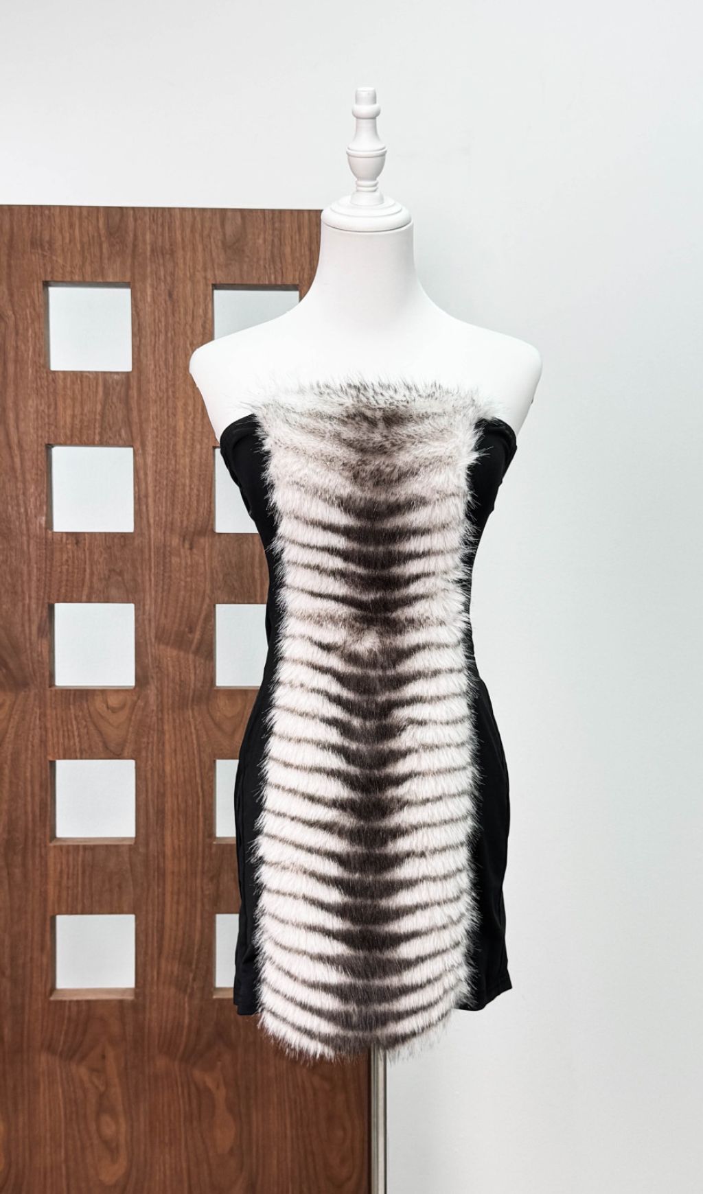 Intan Strapless Faux Fur Mini Dress - Edgy Animal Print Statement
