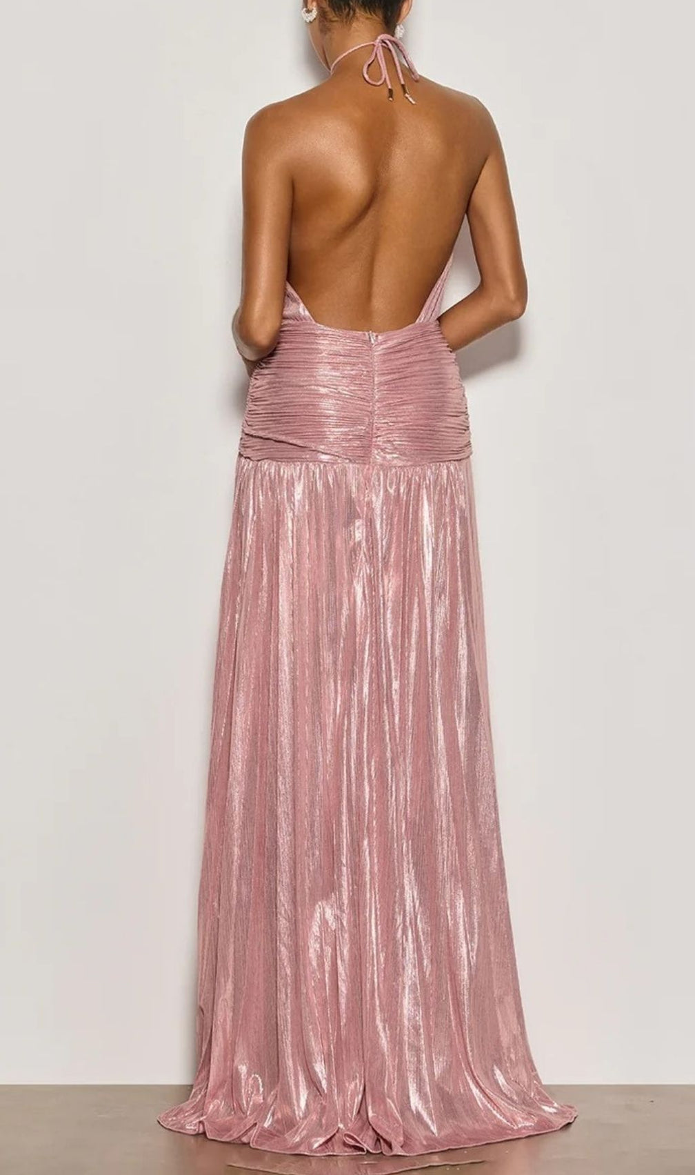Syriona Glamorous Pink Metallic Halterneck Maxi Dress with High Split