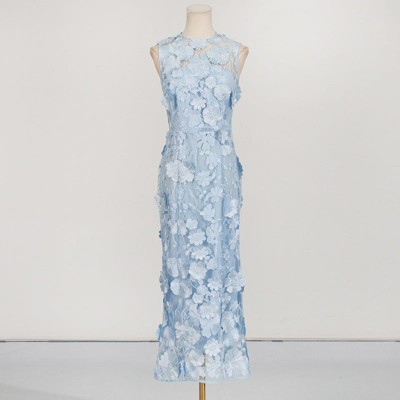 Cessair Sleeveless Flower Embroidery Midi Dress