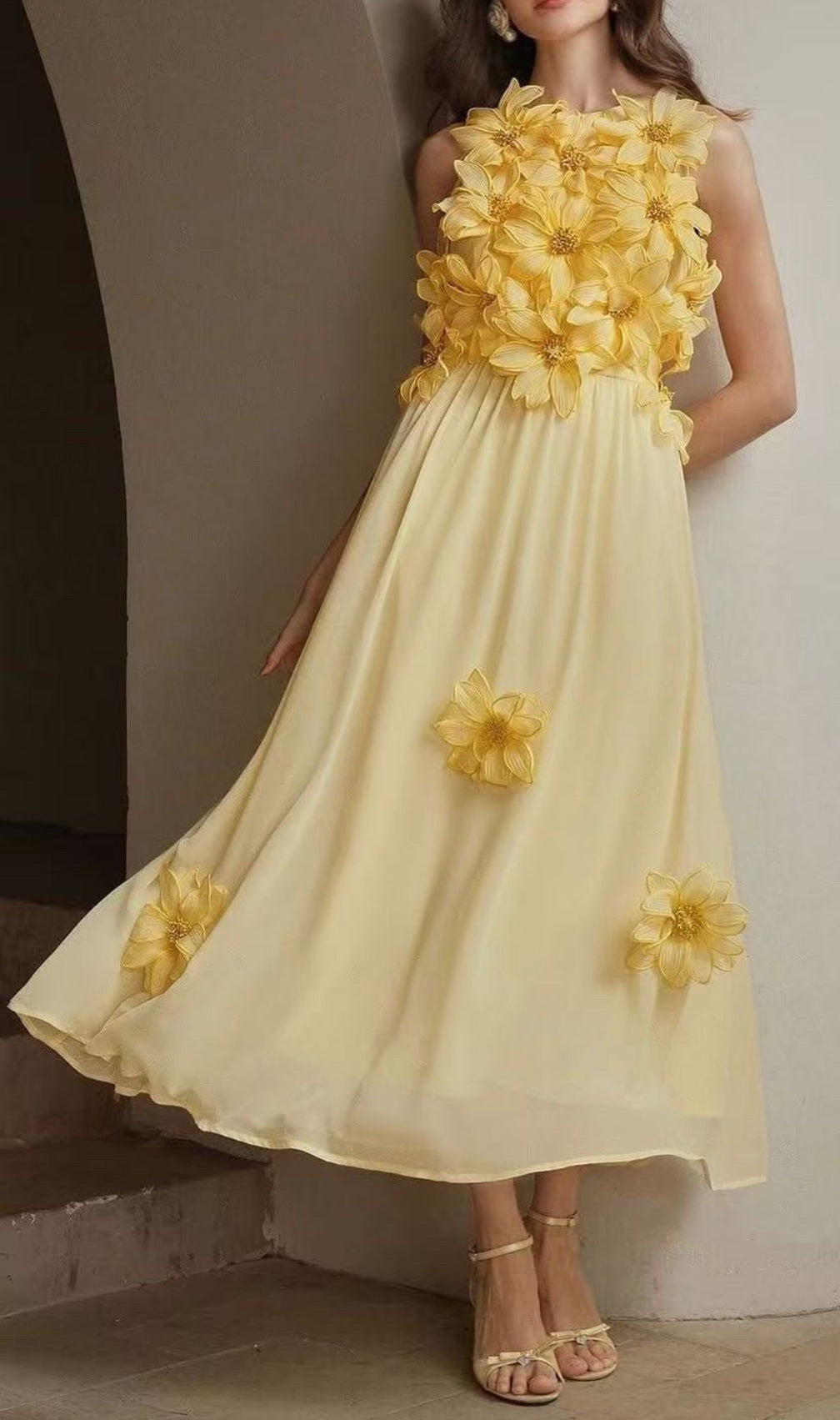 Garo 3D Flower Embellished Midi Dress
