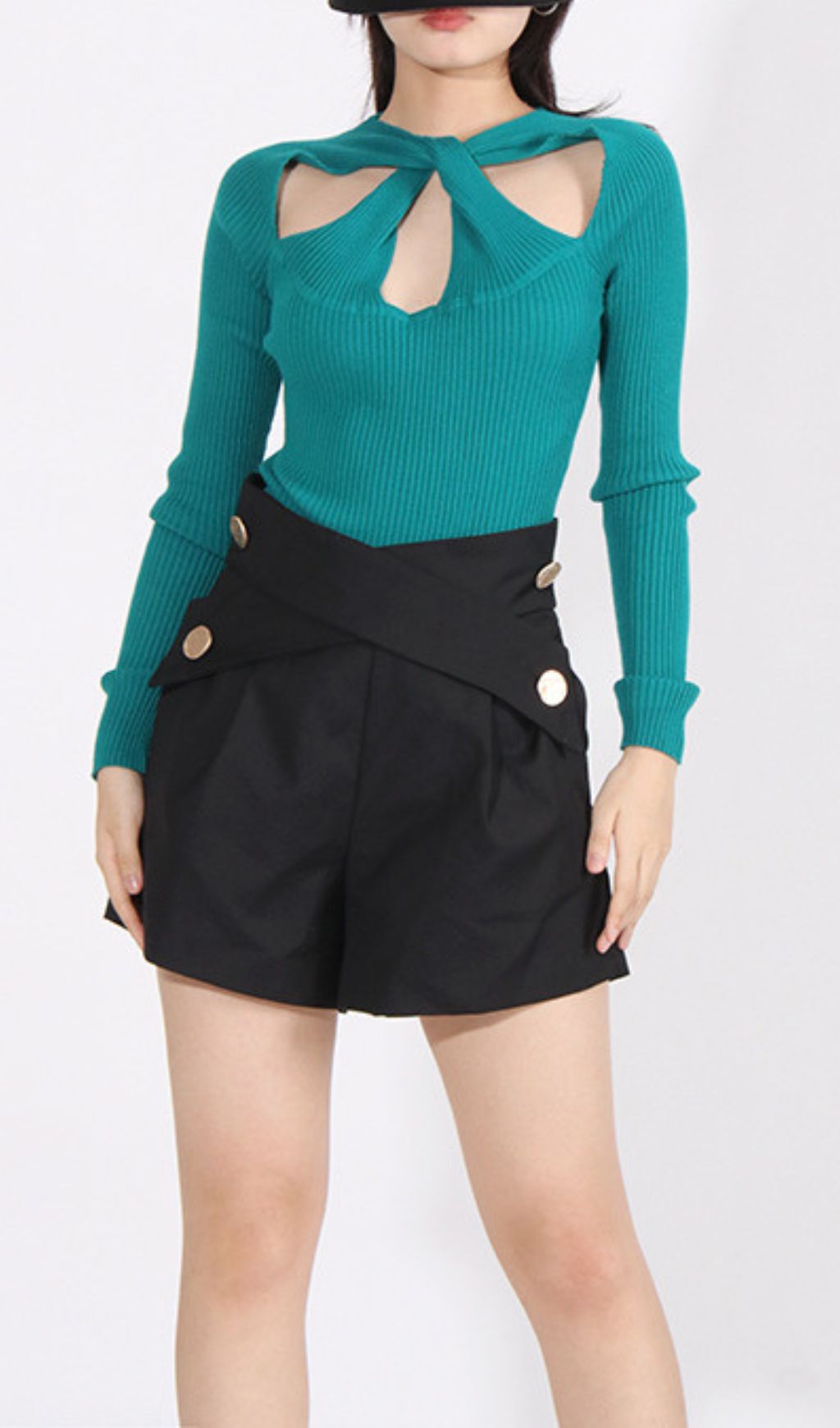 Ilana Chic Emerald Ribbed Knit Long Sleeve Top with Knot Cutout Detail