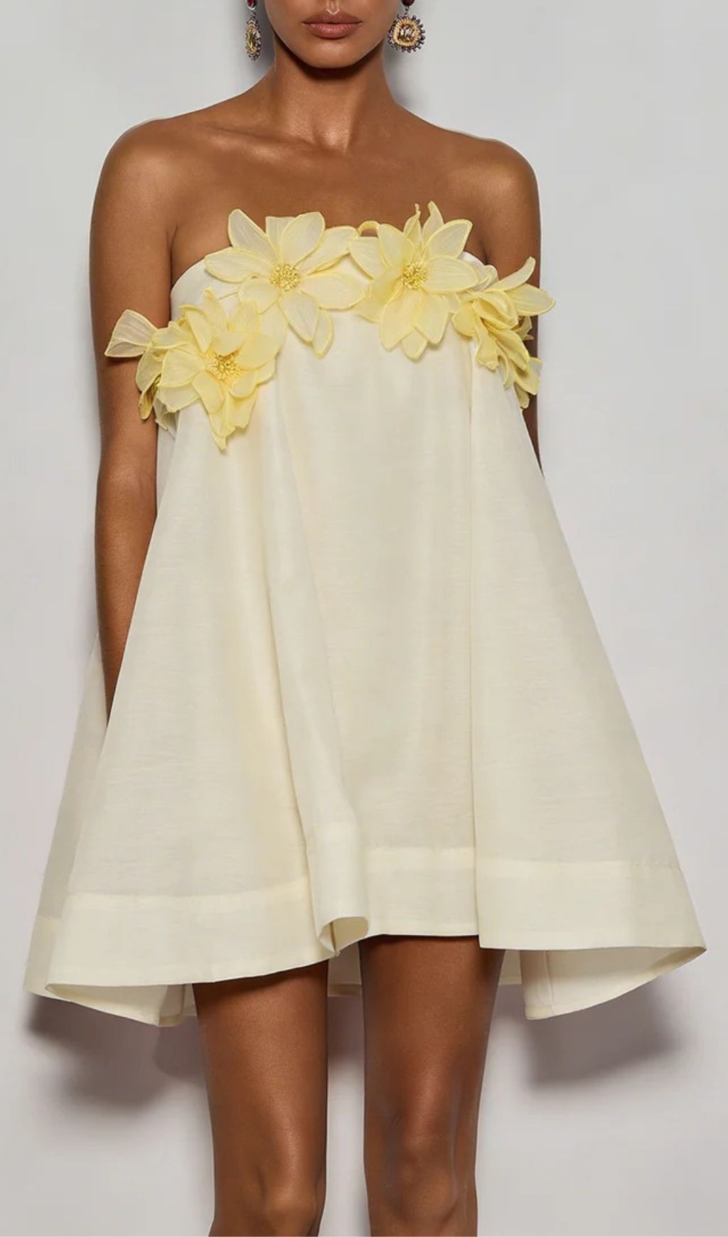 Gratho Sunshine Bloom Yellow Floral Strapless Mini Dress | Summer Chic