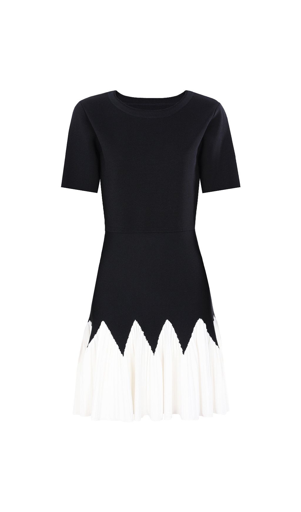 Julinka Chic Two-Tone Knit Pleated Mini Dress | Black & White Scallop Design