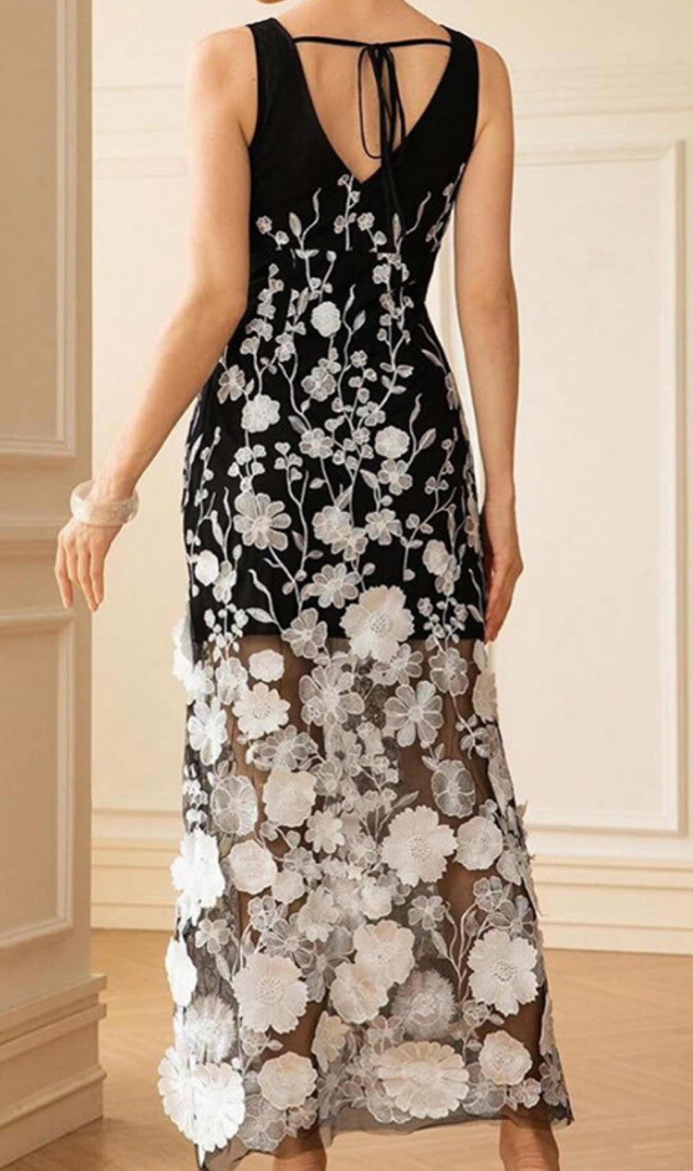 Eolande Black V-Neck Flower Maxi Dress