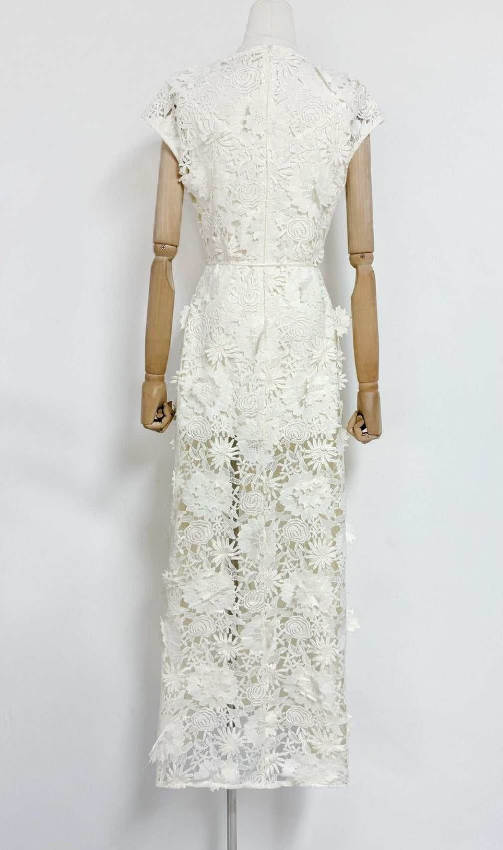 Kiera Ethereal 3D Floral Lace Maxi Dress - Romantic White Gown