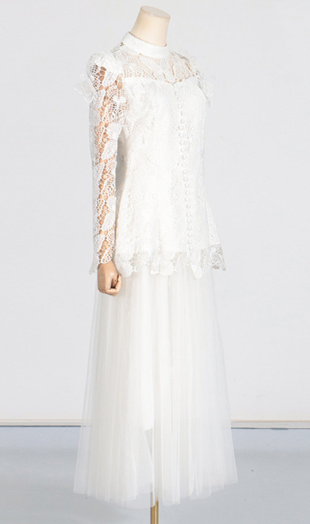 Ceyla Flower Embroidery Mesh Skirt Set