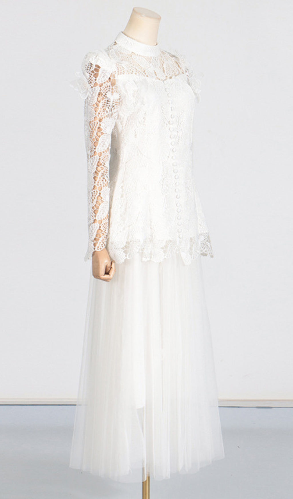 Ceyla Flower Embroidery Mesh Skirt Set