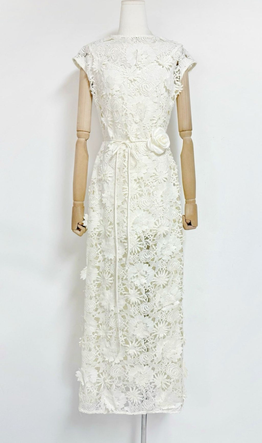Kiera Ethereal 3D Floral Lace Maxi Dress - Romantic White Gown