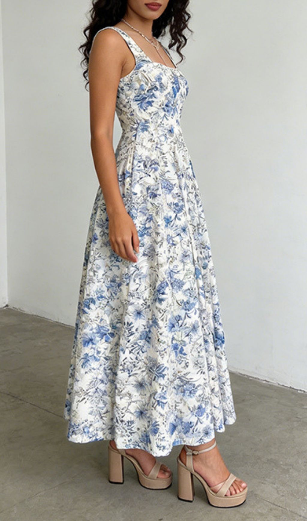 Kenia Elegant Blue Floral Strappy Maxi Dress
