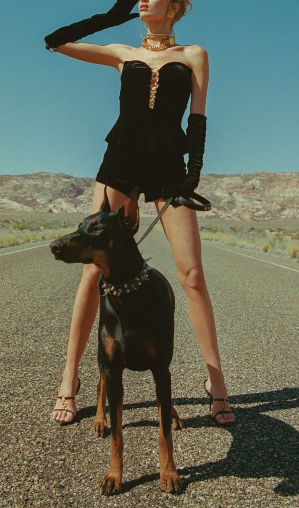 Black Plain Cutout Hoop Accent Tube Top & Shorts