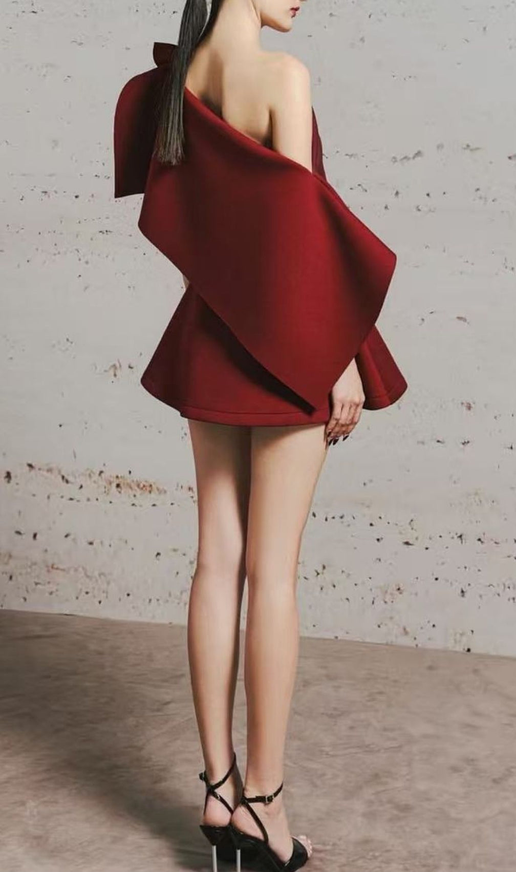 Kelsi Chic Asymmetrical One-Shoulder Mini Dress - Burgundy Statement